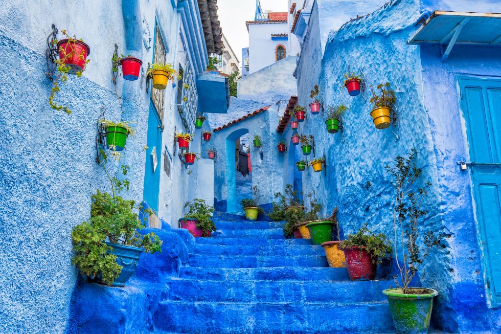 6 Days Marrakech to Chefchaouen via Desert Tour